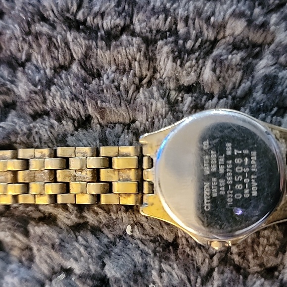 Citizen pearl watch - Picture 3 of 7